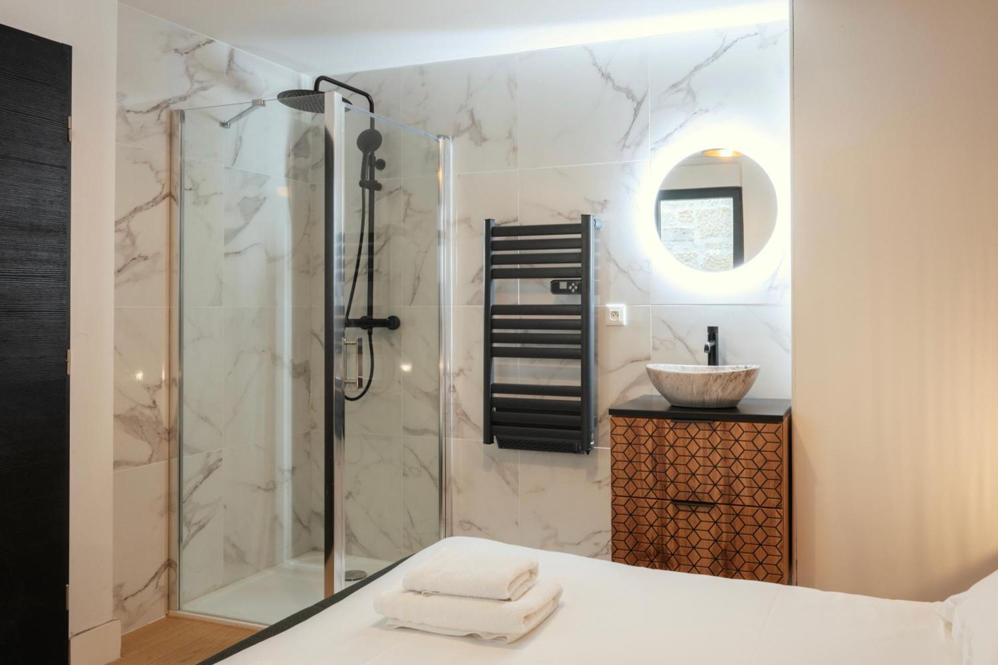 Villa Rousseau - Jacuzzi & Cinema Dans Bordeaux Bagian luar foto